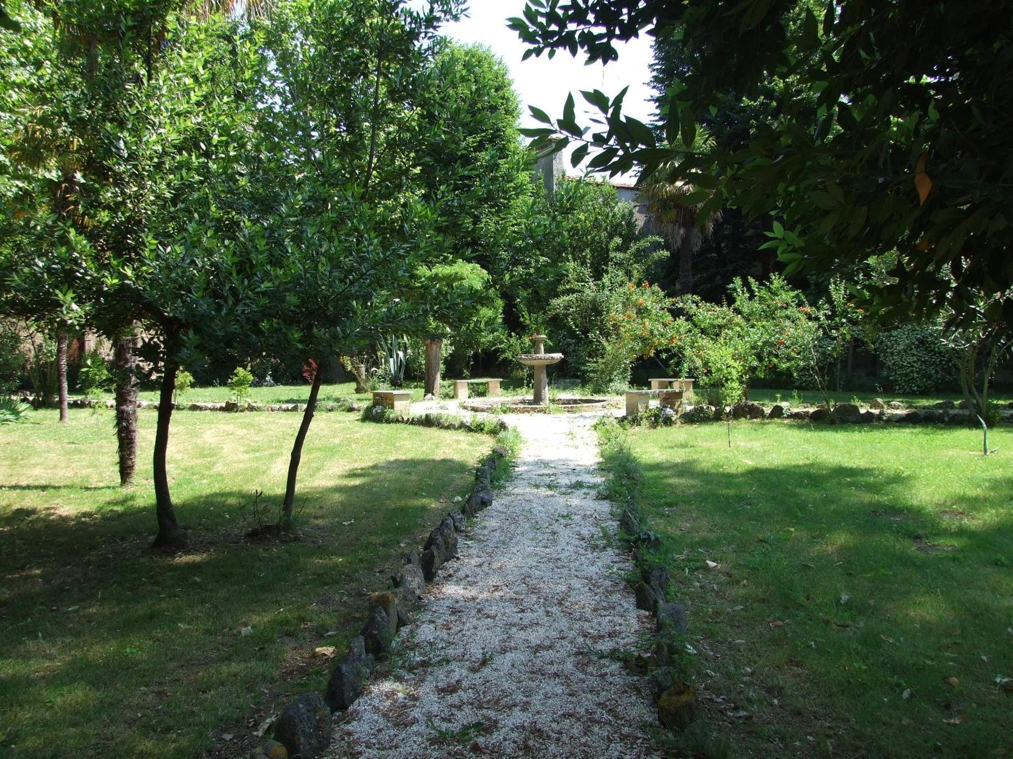 Antico Borgo La Commenda Aparthotel 3*