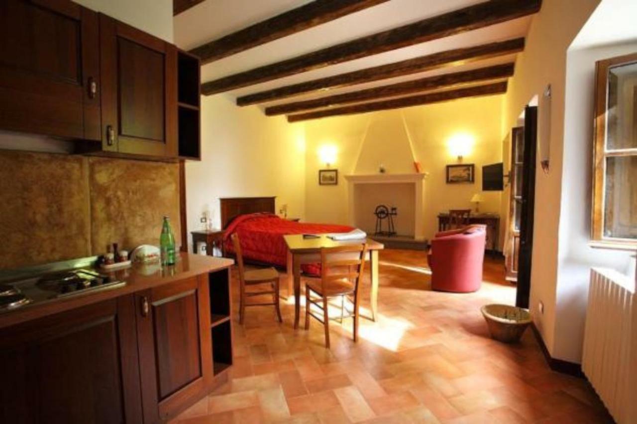 Aparthotel Antico Borgo La Commenda 3*